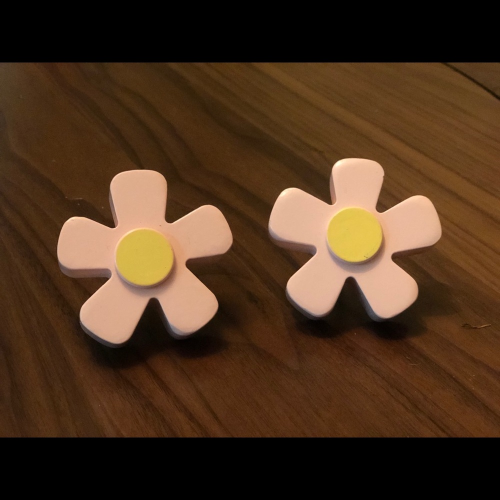 Wooden flower Knobs - Decorative door knob